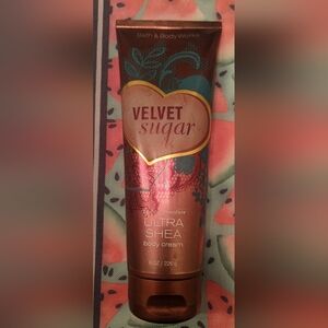 Velvet Sugar Bath & Body Works body cream